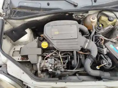 Veículo de Sucata renault kangoo (kc0/1_) 26.480 gasóleo 1999 4p do ano 1999 alimentado 