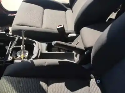 Veículo de Sucata volkswagen golf vi (5k1) 1.6 tdi do ano 2010 alimentado 