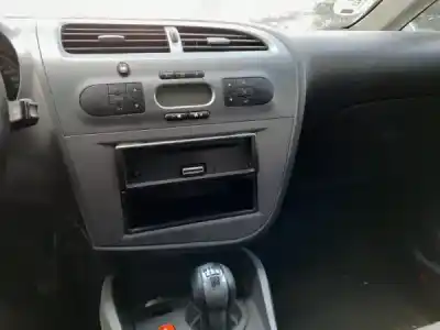 Scrapping Vehicle seat leon (1p1) 1.9 tdi of the year 2008 powered 