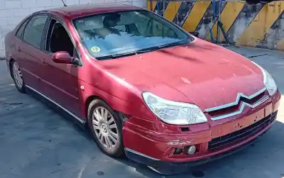 Veículo de Sucata citroen c5 ii (rc_) gasóleo 2005 5p do ano 2024 alimentado 