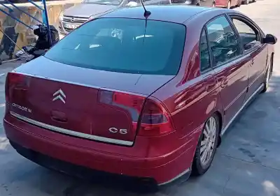 Veículo de Sucata citroen c5 ii (rc_) gasóleo 2005 5p do ano 2024 alimentado 