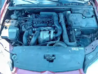 Veículo de Sucata citroen c5 ii (rc_) gasóleo 2005 5p do ano 2024 alimentado 