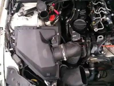 Veículo de Sucata bmw 3 coupé (e92) 2042 lk gasóleo 2011 2p do ano 2011 alimentado 