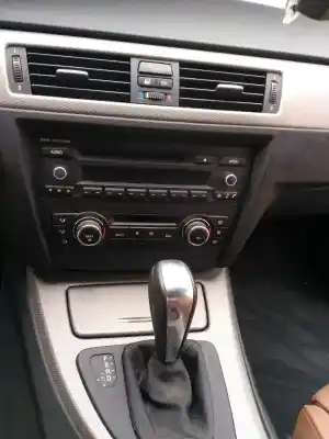 Veículo de Sucata bmw 3 coupé (e92) 2042 lk gasóleo 2011 2p do ano 2011 alimentado 