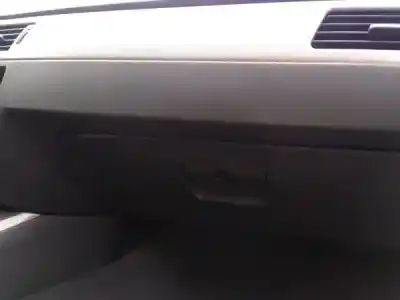 Veículo de Sucata bmw 3 coupé (e92) 2042 lk gasóleo 2011 2p do ano 2011 alimentado 