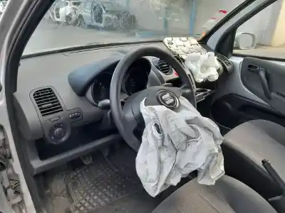 Scrapping Vehicle seat arosa (6h) 1.0 of the year 2003 powered aer|ald|all|anv|auc