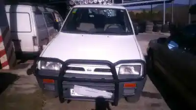 Vehículo de desguace NISSAN TERRANO/TERRANO.II (R20) LX del año 1995 con motor KA24E