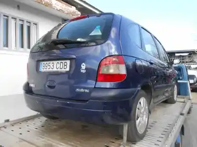 Scrapping Vehicle renault scenic (ja..) 1.9 dci authentique of the year 2002 powered f9q732