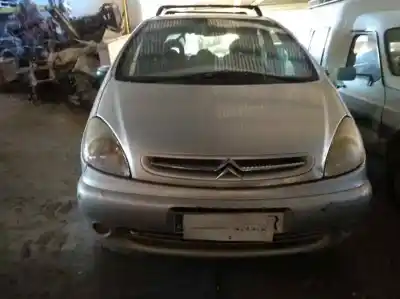 Véhicule à la ferraille CITROEN                                            XSARA PICASSO (N68)                                                                                                                                                                                                                                        2.0 HDi                                                                                                                                                                                                                                                    de l'année 2002 alimenté RHY