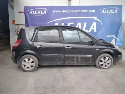 Scrapping Vehicle renault scenic ii 1.5 dci diesel 101 cv / 74 kw of the year 2004 powered 