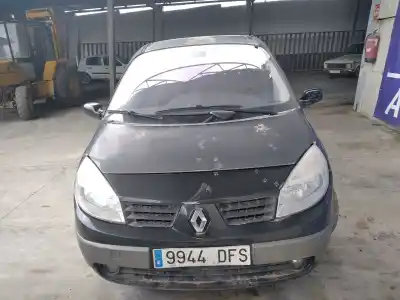 Scrapping Vehicle renault scenic ii 1.5 dci diesel 101 cv / 74 kw of the year 2004 powered 