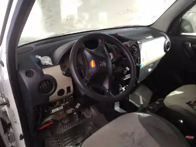 Veicolo di demolizione peugeot partner (s2) totem dell'anno 2007 alimentato 9hw