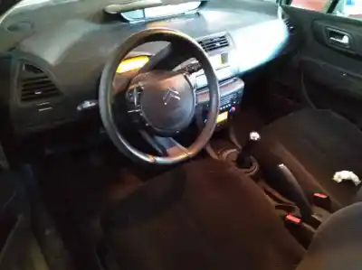 Vehicul casat citroen c4 berlina collection al anului 2006 alimentat 9hx