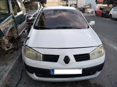 Veicolo di demolizione RENAULT MEGANE II BERLINA 5P Confort Authentique dell'anno 2003 alimentato K9KD7