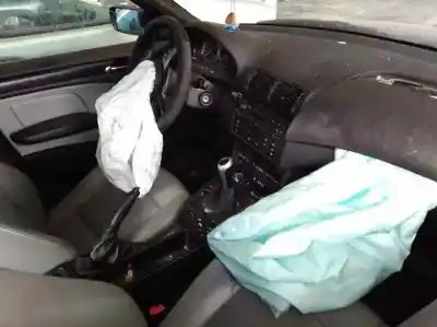 Veículo de Sucata bmw serie 3 berlina (e46) 320d do ano 2005 alimentado 204d4