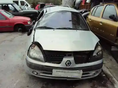 Здавання транспортного засобу RENAULT CLIO II FASE II (B/CB0) Authentique року 2003 потужний K9K A7