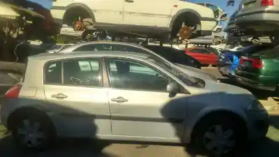 Veículo de Sucata renault megane ii berlina 5p authentique do ano 2004 alimentado k9k f7