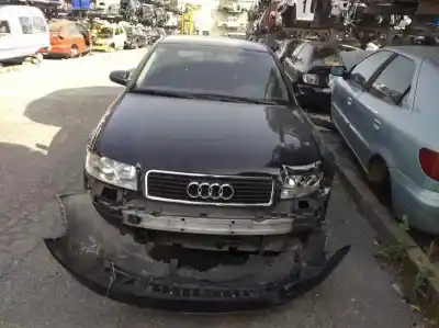 Vehicul casat AUDI A4 BERLINA (8E) 1.9 TDI (96kW) al anului 2001 alimentat AWX