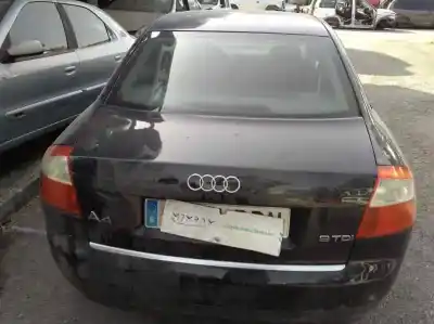 Sloopvoertuig audi a4 berlina (8e) 1.9 tdi (96kw) van het jaar 2001 aangedreven awx