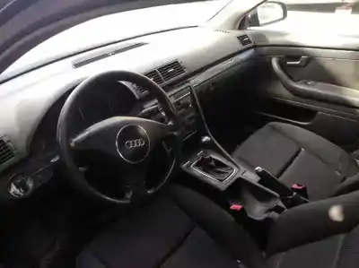 Sloopvoertuig audi a4 berlina (8e) 1.9 tdi (96kw) van het jaar 2001 aangedreven awx