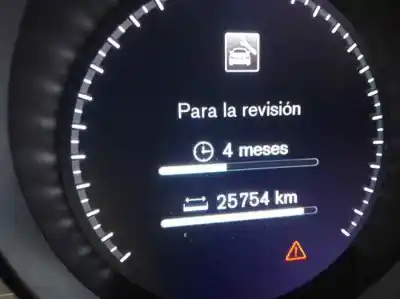 Verschrottungsfahrzeug volvo v40 basis des jahres 2016 angetrieben d4204t9