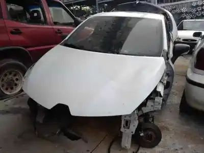 Scrapping Vehicle RENAULT CLIO IV Authentique of the year 2016 powered K9K E6