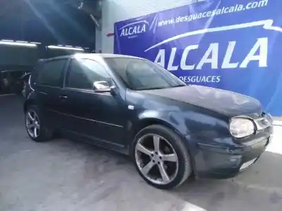 Vehículo de desguace VOLKSWAGEN GOLF IV BERLINA (1J1) Básico del año 2000 con motor AJM