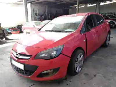 Veículo de Sucata opel astra j lim. excellence do ano 2015 alimentado a20dth