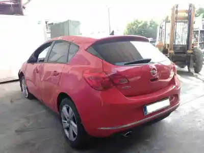 Veículo de Sucata opel astra j lim. excellence do ano 2015 alimentado a20dth