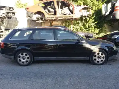 Veicolo di demolizione AUDI A6 BERLINA (4B2) 2.5 V6 24V TDI CAT (AYM) dell'anno 2001 alimentato AYM