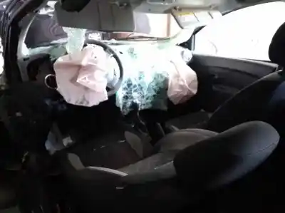 Veículo de Sucata dacia sandero laureate do ano 2014 alimentado k9k c6