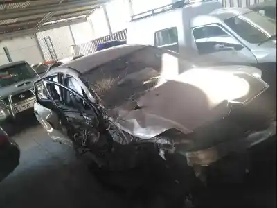 Vehicul casat citroen c4 berlina collection al anului 2006 alimentat 9hx