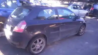 Veículo de Sucata fiat stilo (192) 1.9 jtd cat do ano 2004 alimentado 192a1000
