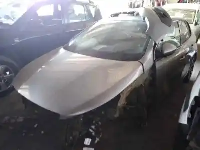 Veículo de Sucata peugeot 308 gt line do ano 2019 alimentado yh01