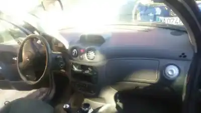 Veículo de Sucata citroen c3 1.4 hdi exclusive do ano 2005 alimentado 8hz