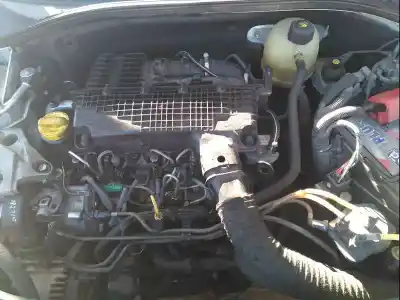 Здавання транспортного засобу renault clio ii fase ii (b/cb0) authentique року 2005 потужний k9k a7