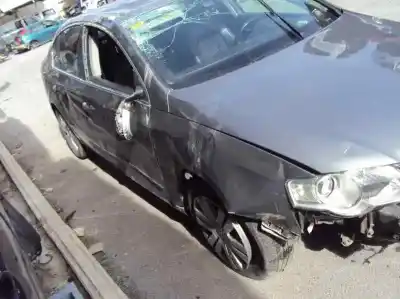 Veículo de Sucata volkswagen passat berlina (3c2) highline do ano 2005 alimentado bkp