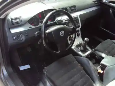 Veículo de Sucata volkswagen passat berlina (3c2) highline do ano 2005 alimentado bkp