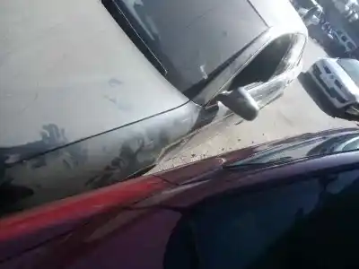 Vehicul casat audi a4 berlina (8e) 2.5 v6 24v tdi al anului 2002 alimentat ake