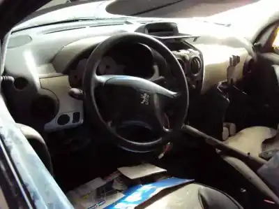 Veículo de Sucata peugeot partner (s2) totem do ano 2007 alimentado 9hw