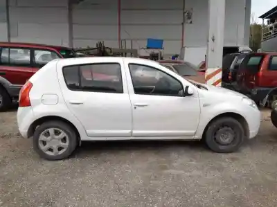 Veículo de Sucata dacia sandero básico do ano 2009 alimentado d4f f7