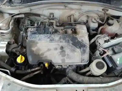 Veículo de Sucata dacia sandero básico do ano 2009 alimentado d4f f7