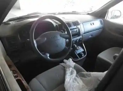 Veículo de Sucata kia carnival ii 2.9 cdri ex do ano 2003 alimentado 