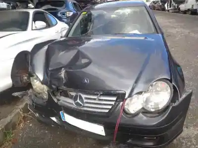 Veículo de Sucata MERCEDES-BENZ CLASE C (W203) BERLINA 200 CGI (203.043) do ano 2005 alimentado M271942