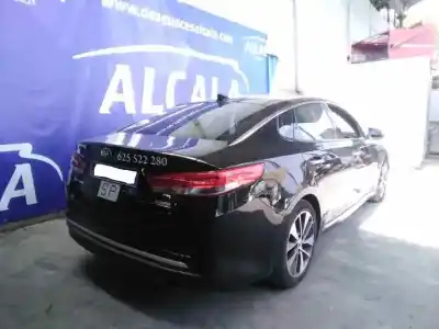 Vehicul casat kia optima concept al anului 2016 alimentat d4fd