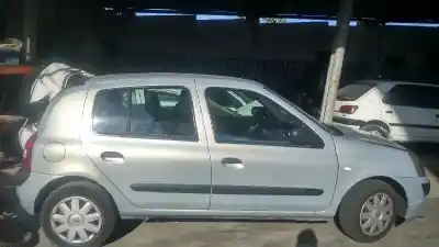 Здавання транспортного засобу RENAULT CLIO II FASE II (B/CB0) Authentique року 2004 потужний K9K A7