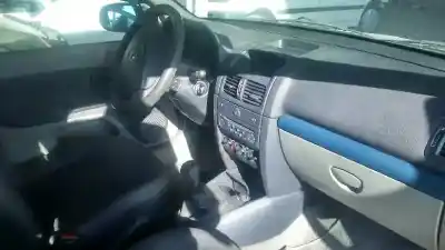 Здавання транспортного засобу renault clio ii fase ii (b/cb0) authentique року 2004 потужний k9k a7