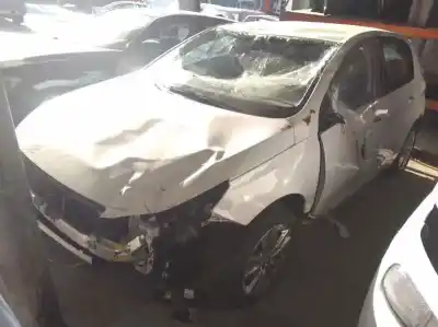 Veículo de Sucata peugeot 308 business line do ano 2018 alimentado yh01