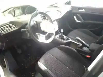 Veículo de Sucata peugeot 308 business line do ano 2018 alimentado yh01