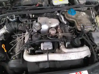 Vehicul casat audi a4 berlina (8e) 2.5 v6 24v tdi al anului 2001 alimentat ake